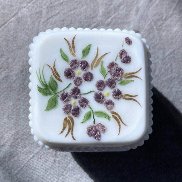 Westmoreland Milk Glass Trinket Box, Hand Painted, Sugared Floral, Vintage - Picture 5 of 11